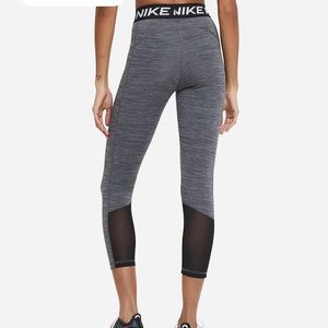 Nike Pro 365 Women's Mid-Rise Cropped Mesh Panel Leggings